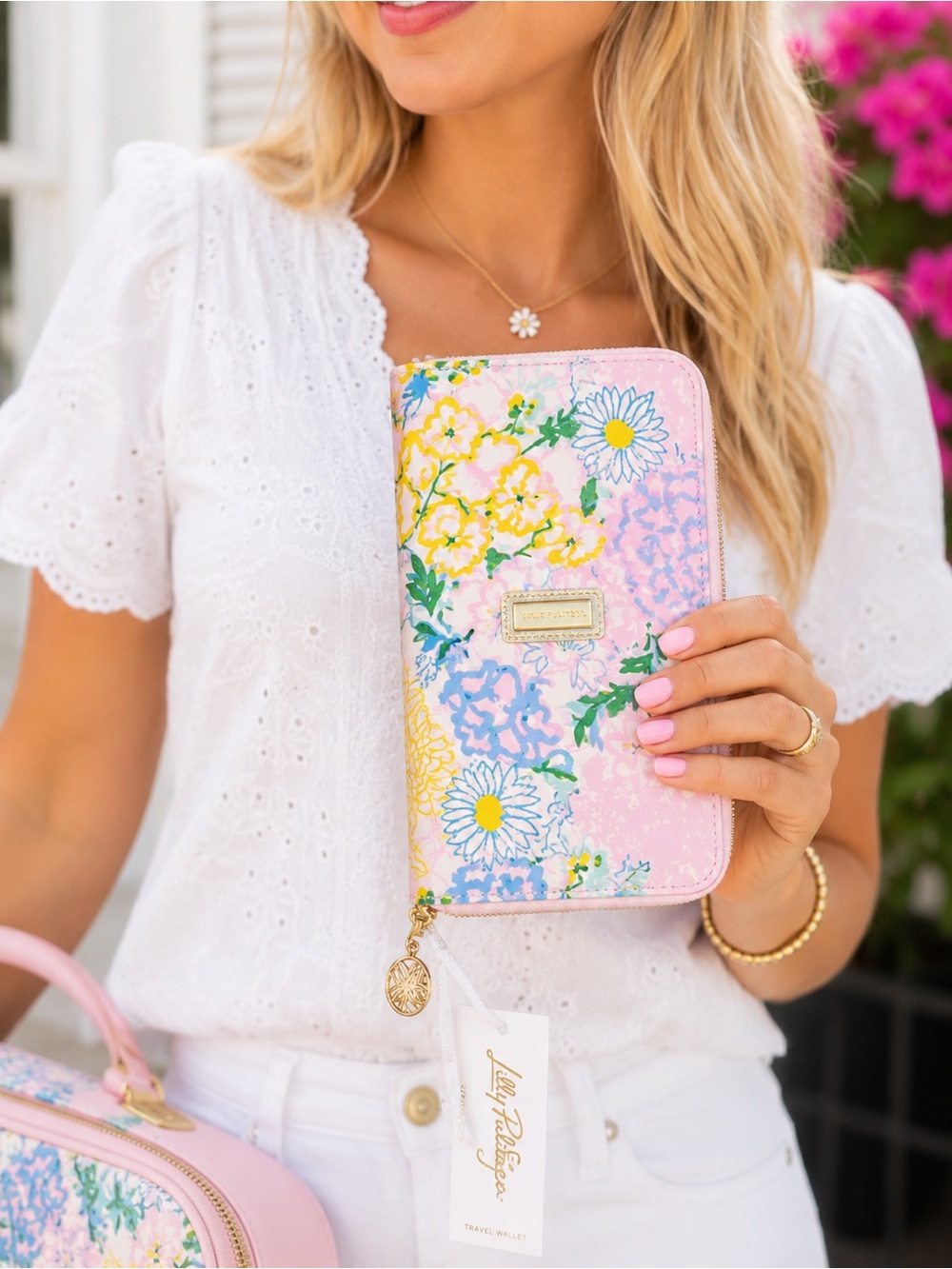 Lilly Pulitzer Travel Wallet Lilly Garden Home Floral NWT